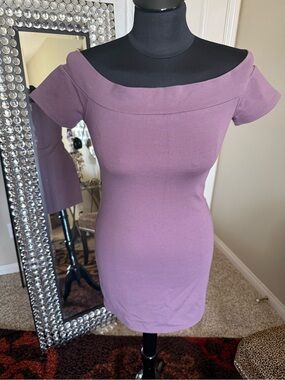 Forever 21 Mauve Off-Shoulder Bodycon Mini Dress
